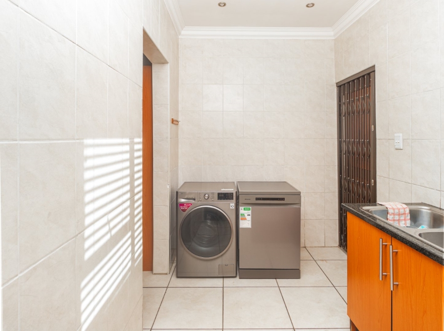 4 Bedroom Property for Sale in Birdwood Estate North West